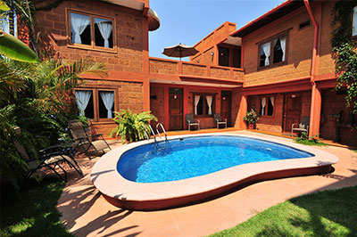 Terraza con vista al jardín Casa San Pancho